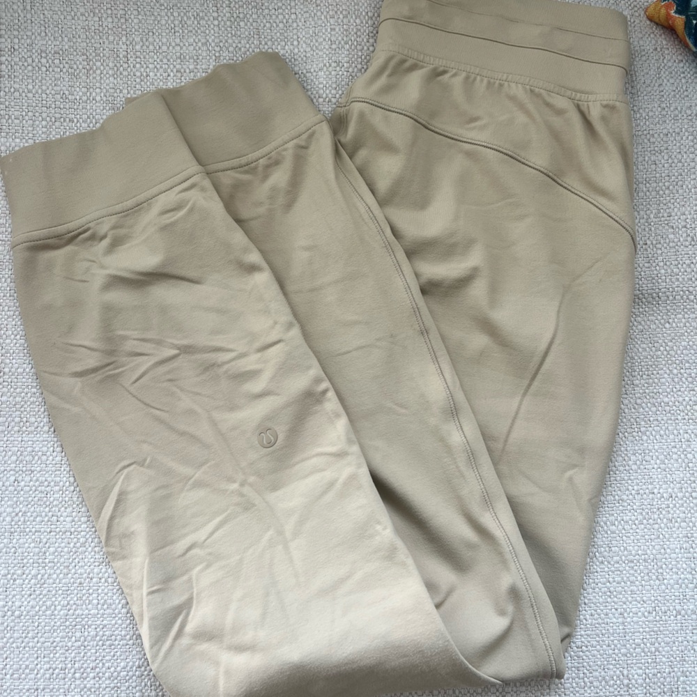 Lululemon Beige Rulu Joggers